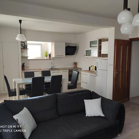 Apartment Sandra Водице Екстер'єр фото