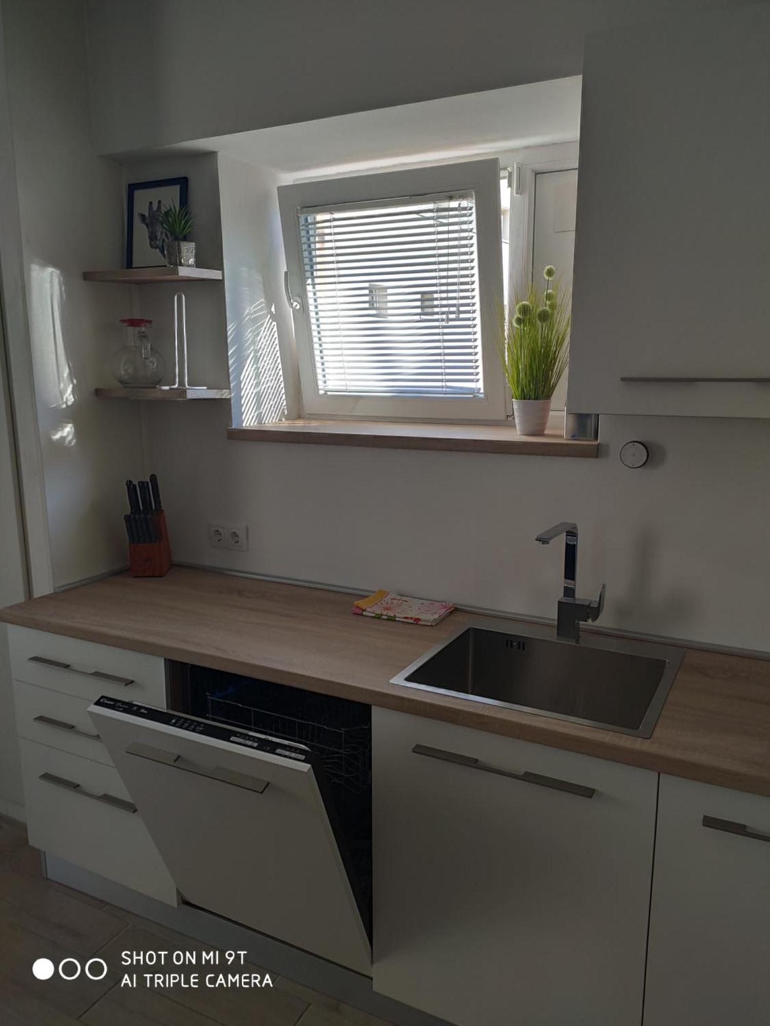 Apartment Sandra Водице Екстер'єр фото