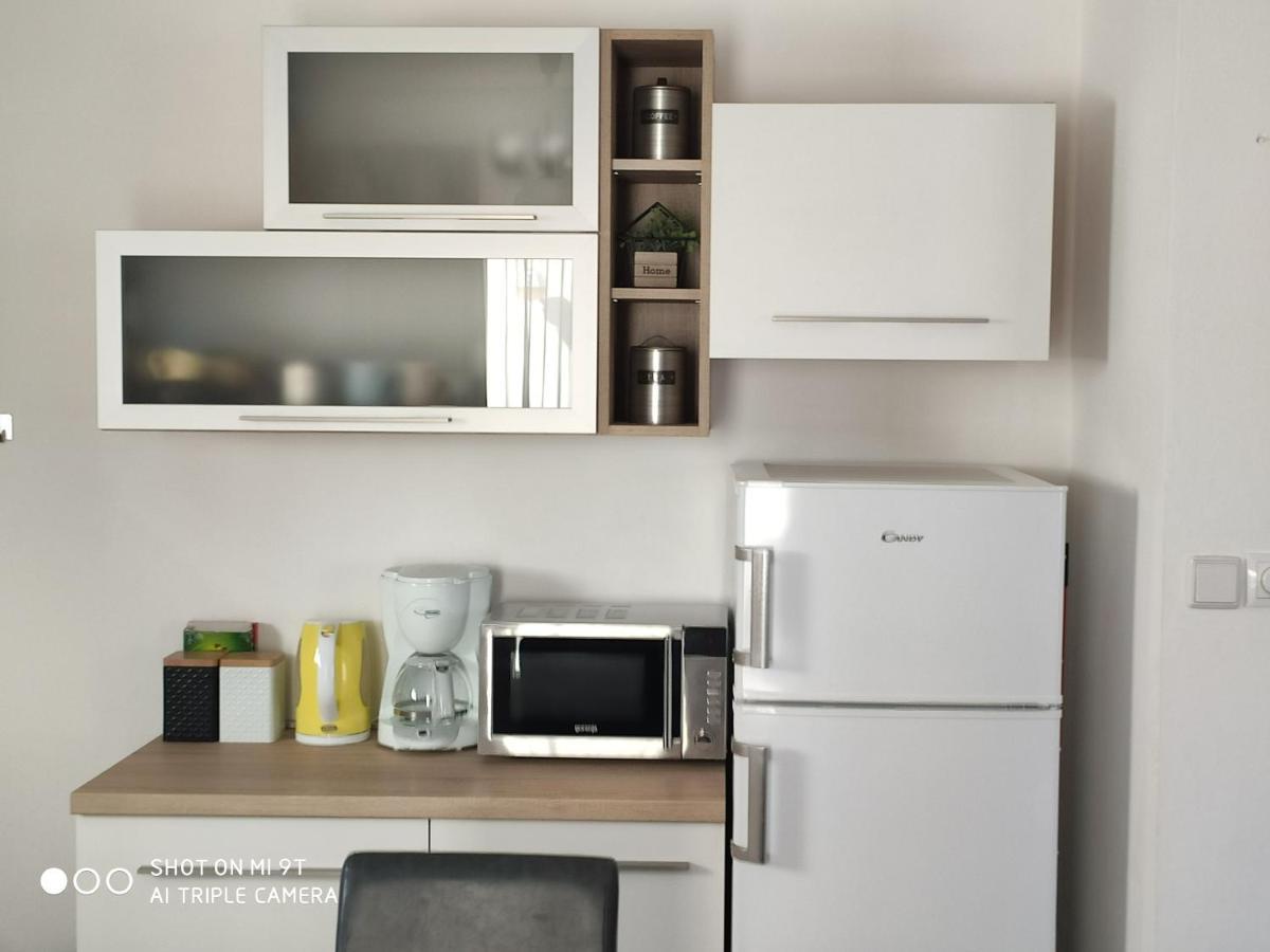Apartment Sandra Водице Екстер'єр фото