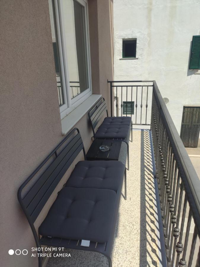 Apartment Sandra Водице Екстер'єр фото